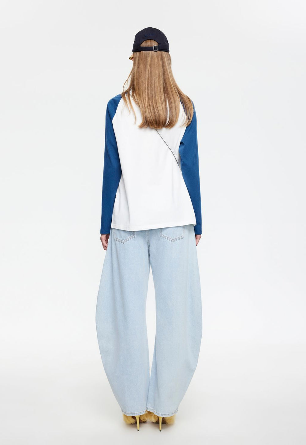 HORSESHOE JEAN - LIGHT DENIM Lioness Fashion
