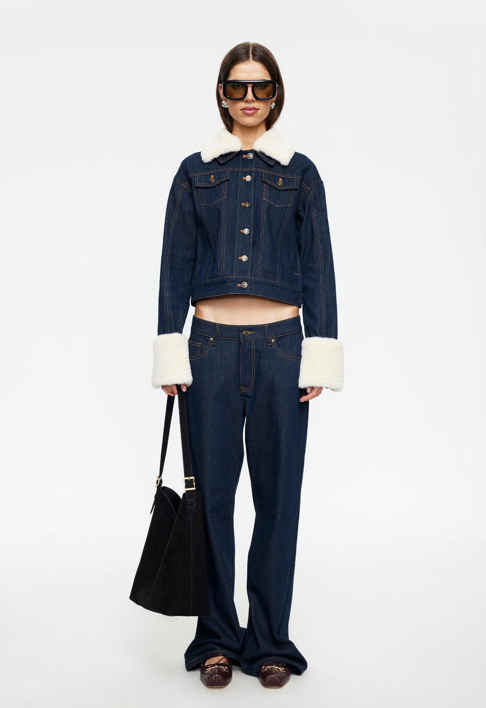 PEAK JEAN - INDIGO Lioness Fashion
