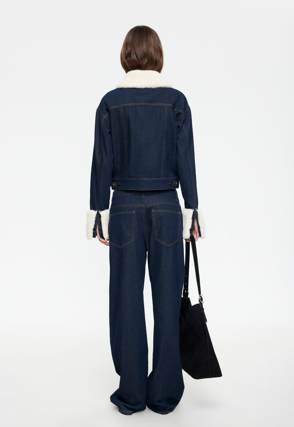 PEAK JEAN - INDIGO Lioness Fashion